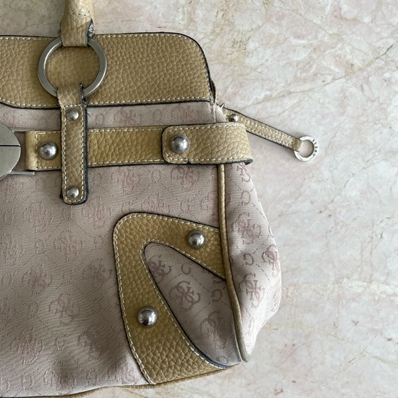 y2k vintage Guess handbag with silver hardware - Picture 3 of 8